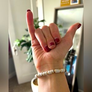 🔹3 for $20 White & Gold Shell Style Bracelet